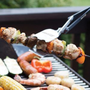 BBQ Croc flips your brochettes and skewers